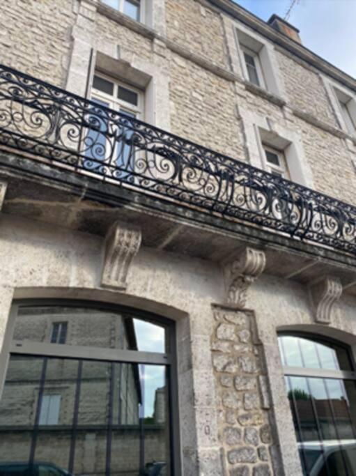 Superbe Studio Centre Ville * Clim * Wifi * Haut De Gamme * Angouleme Bagian luar foto