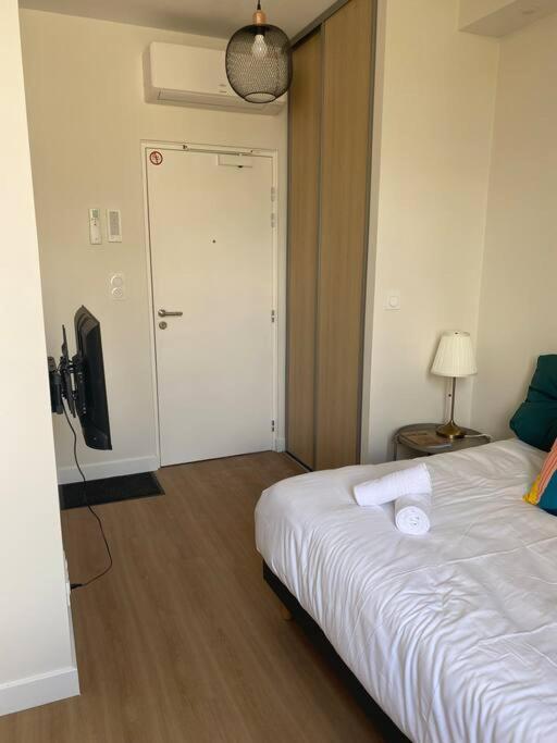Superbe Studio Centre Ville * Clim * Wifi * Haut De Gamme * Angouleme Bagian luar foto