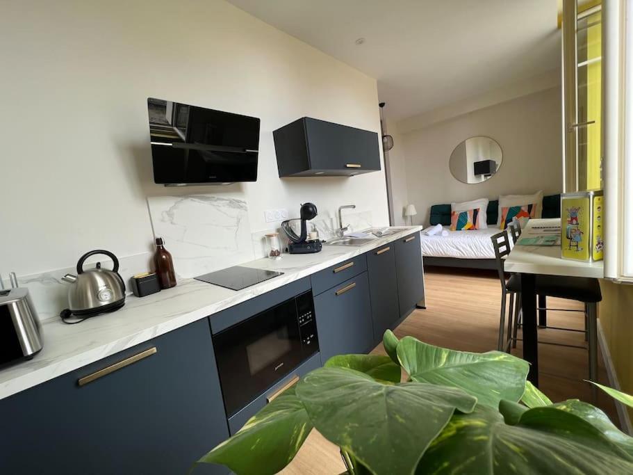 Superbe Studio Centre Ville * Clim * Wifi * Haut De Gamme * Angouleme Bagian luar foto